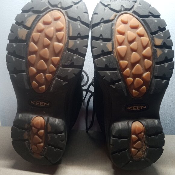 KEEN black leather ankle boots.  Size 8.5 - Picture 5 of 5